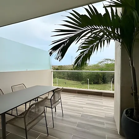 Lujoso E Inclusivo En Baia Kristal Apartamento *